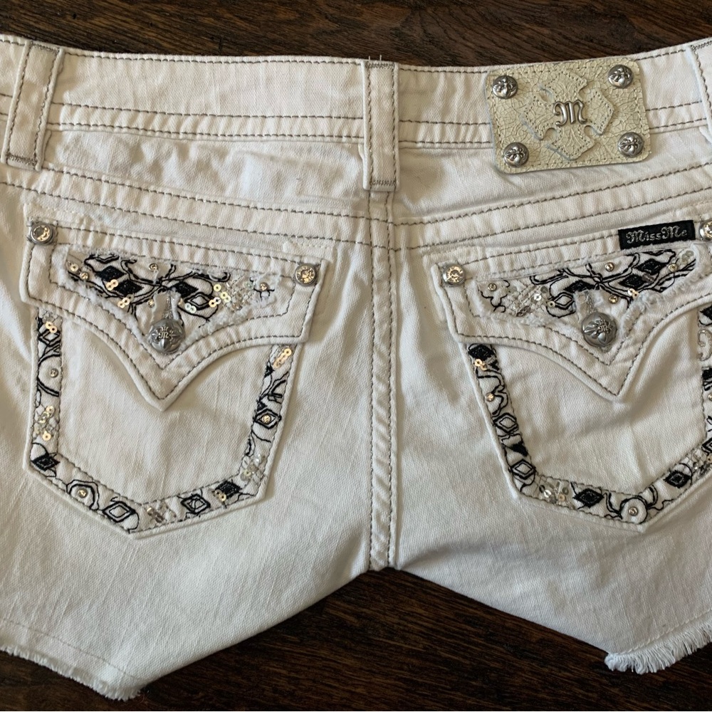 Miss Me Shorts